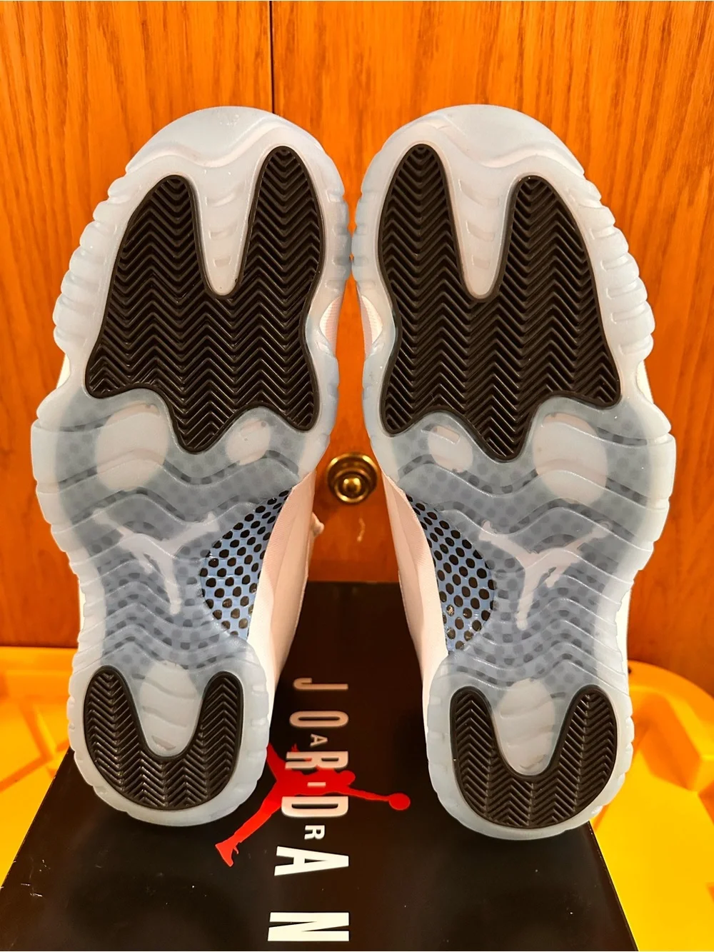 Air Jordan 11  Retro 
